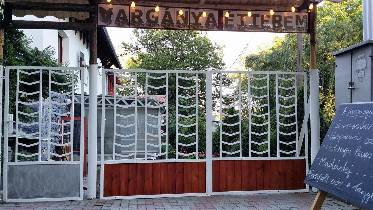 马蒂森蒂姆 玛尔塔泽提米勒潘齐奥旅馆酒店 外观 照片